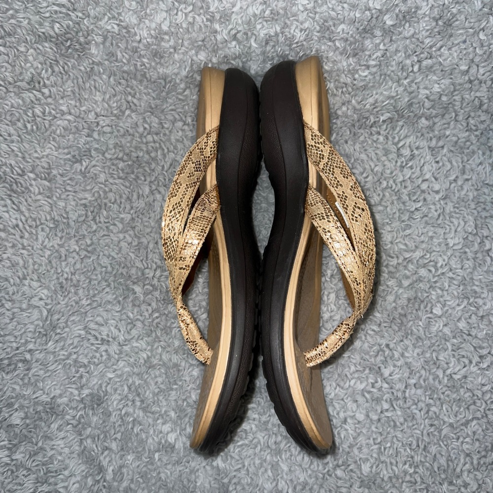 Crocs Sanrah Liquid Metallic Wedge Sandals Womens Size 9 Gold Snake Print 205478 - Picture 12 of 13